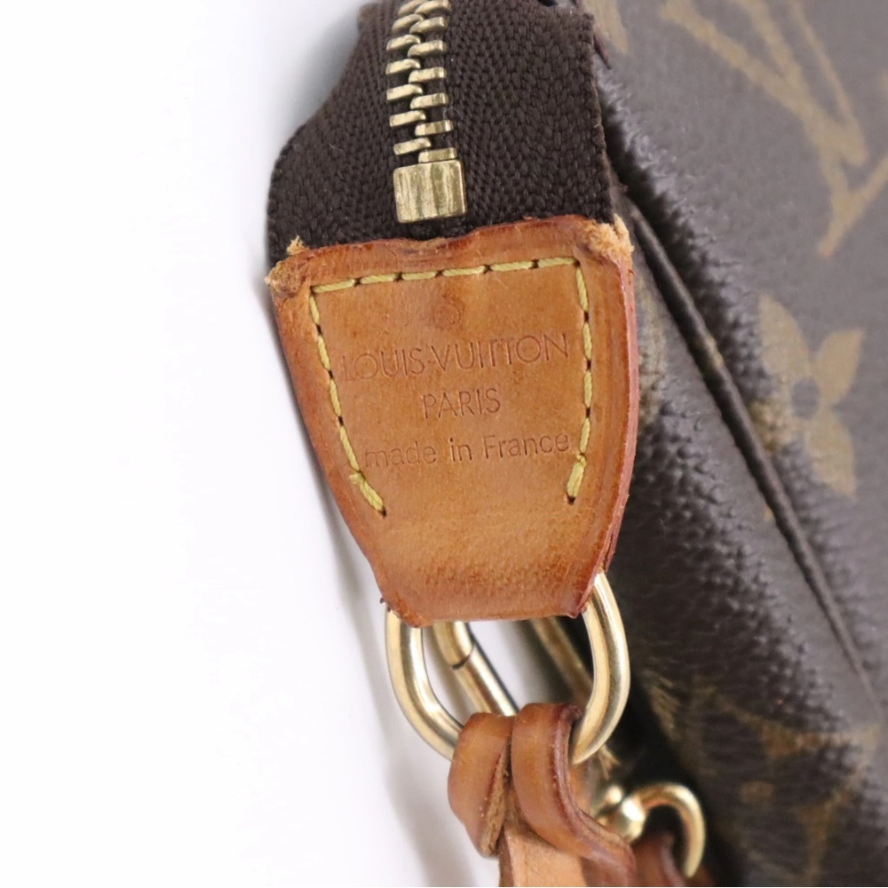 Louis Vuitton Pochette Accessoire Monogram Canvas - Picture 7 of 14